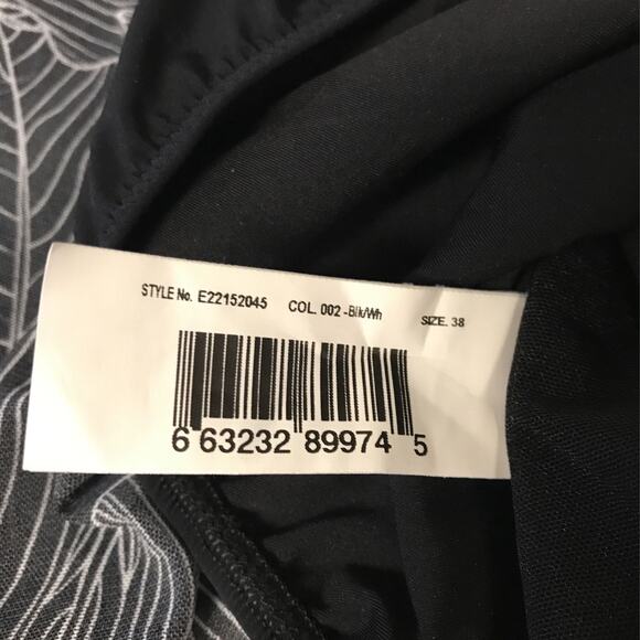 Profile by Gottex Women's Soiree Bandeau Strapless Flyaway One Piece, SI… - Picture 5 of 5